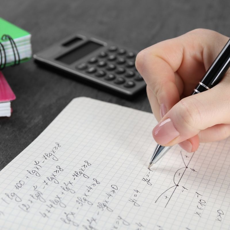 Maths tutor in Carlisle for online lessons